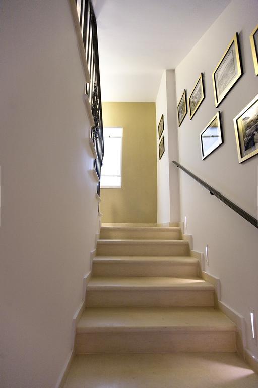 Molcho Neve Tzedek Apartment Tel Aviv Bilik gambar